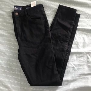 NEW Hollister Black High-Rise Skinny Jeans